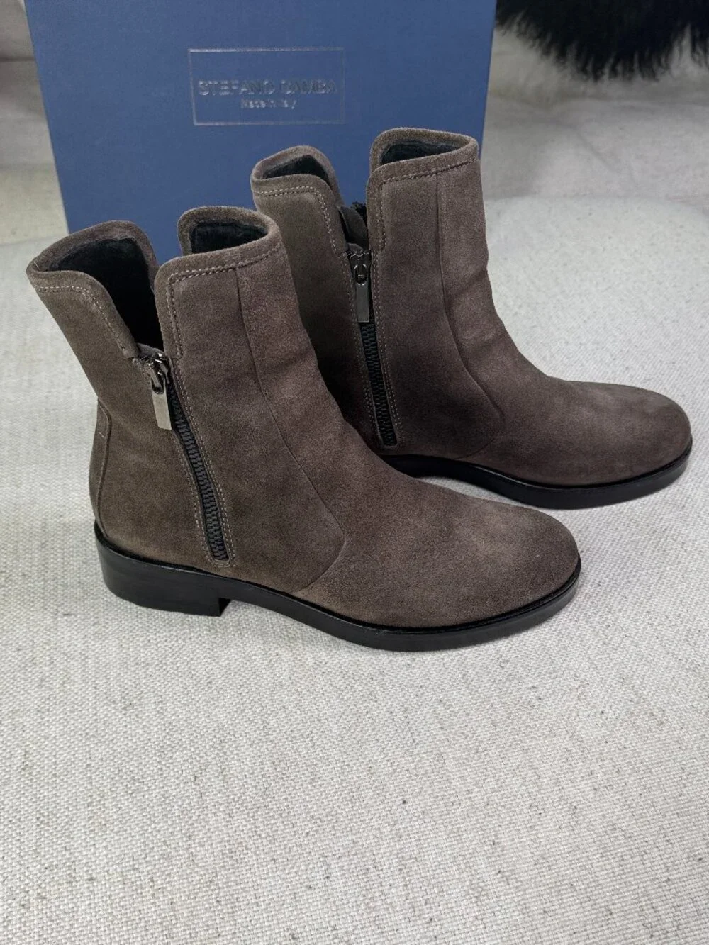 Stefano Gamba gorgeous neutral